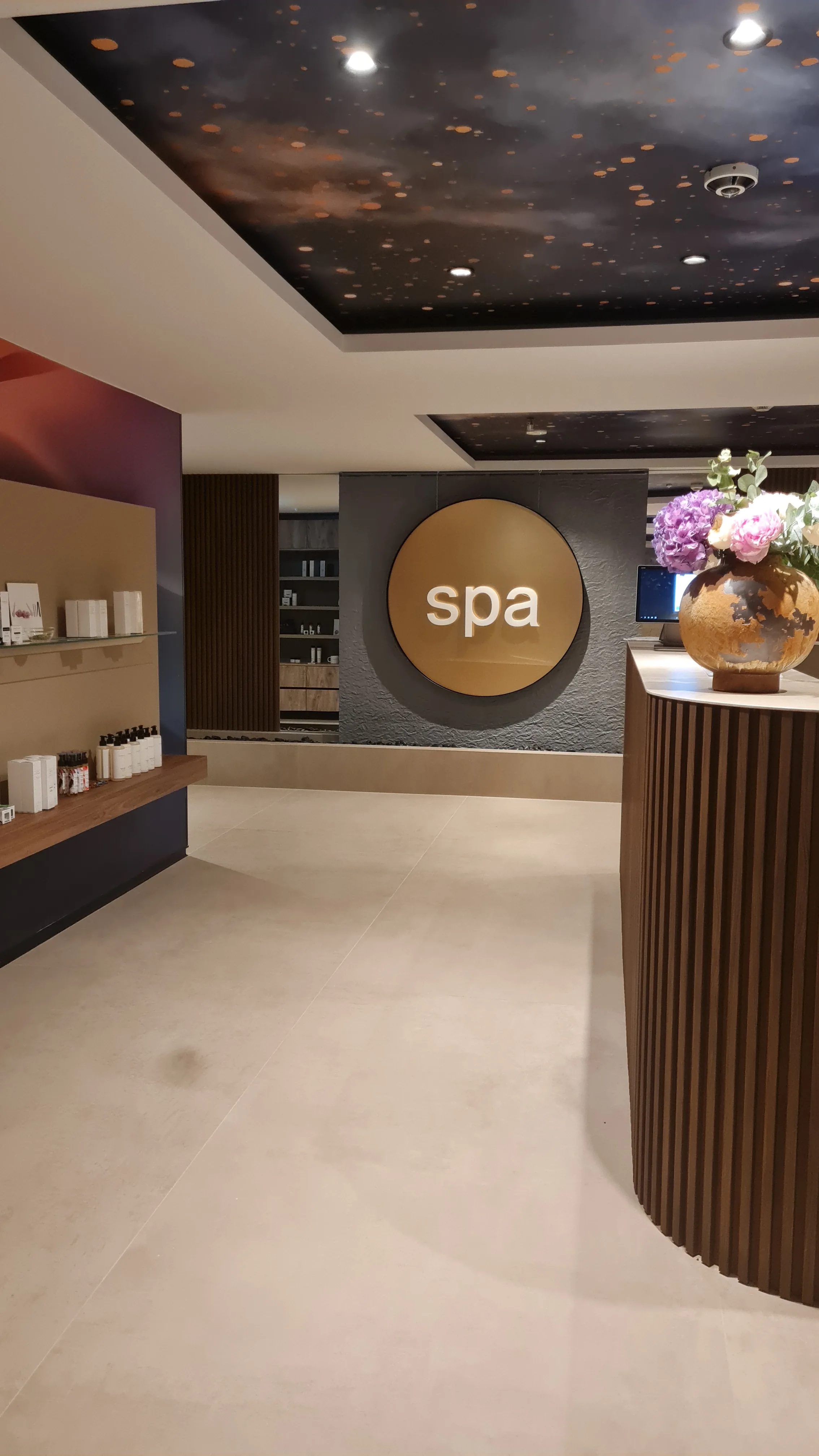 Stratum | Gemstones Spa